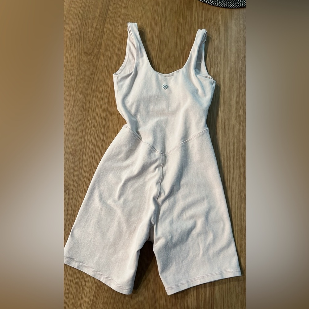 Active romper - Picture 2 of 3